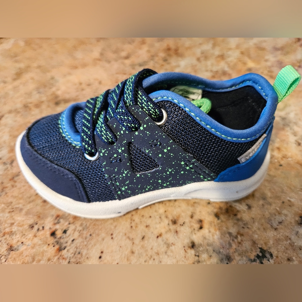 Osh Kosh B'Gosh Everplay Toddler Sneakers size 6T